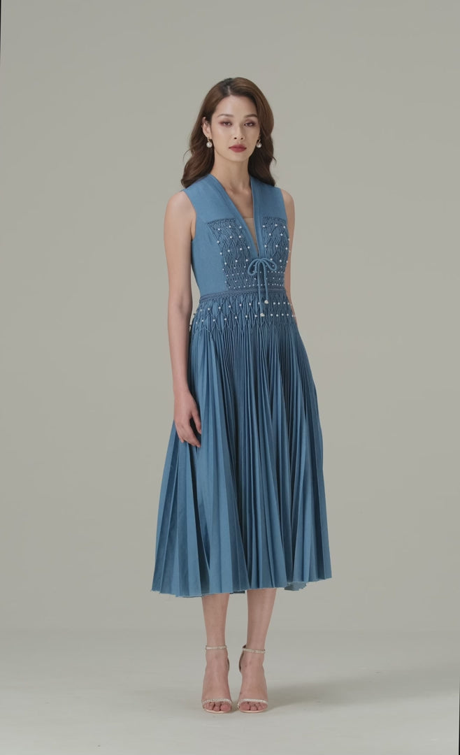 LINDA | Blue Denim Midi Pleated Dress